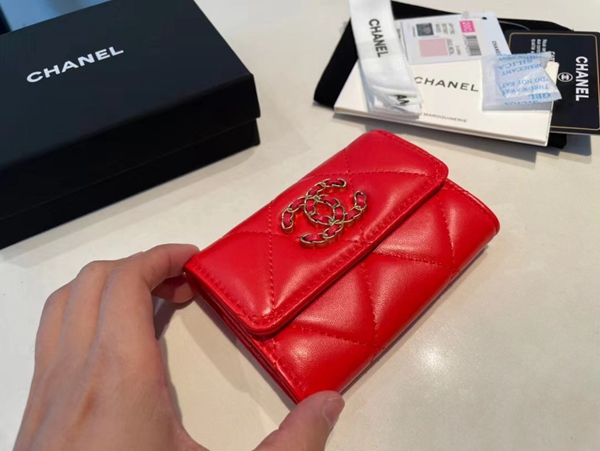 シャネル財布内部構造